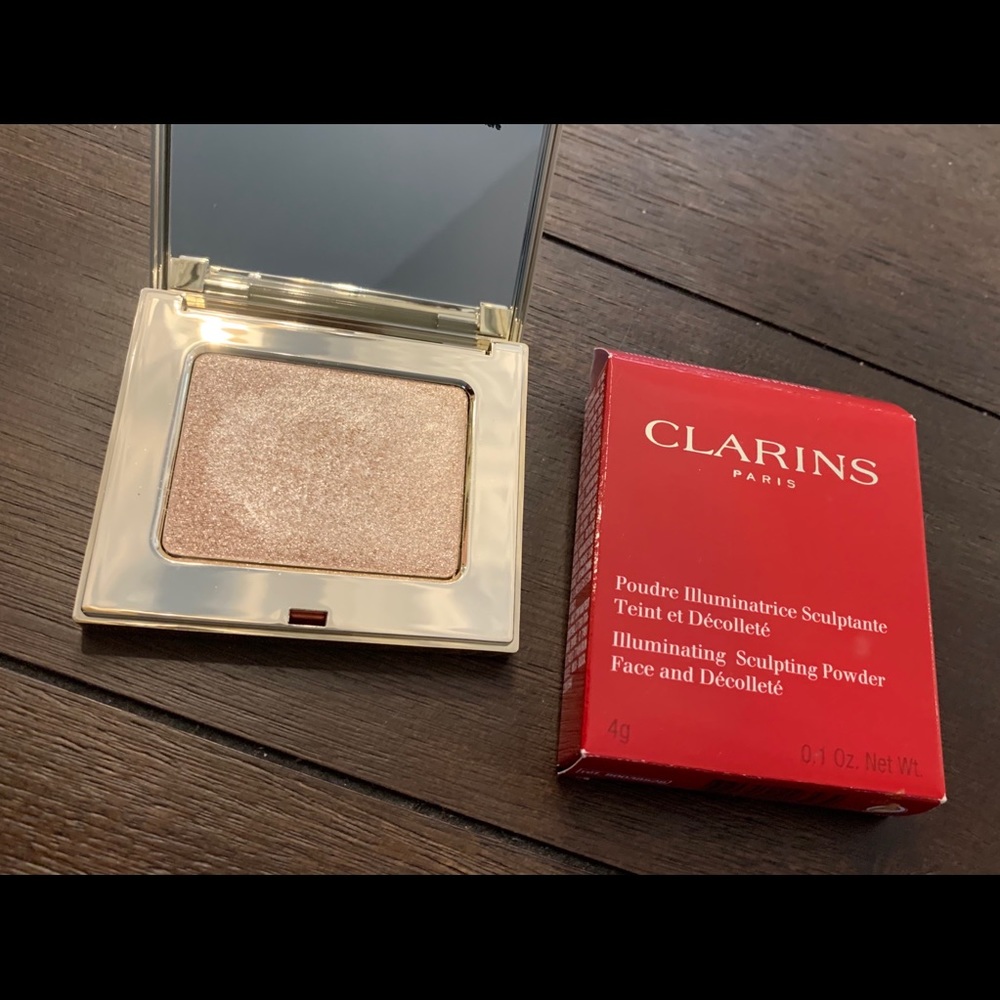 Clarins Illuminating Sculpting Powder